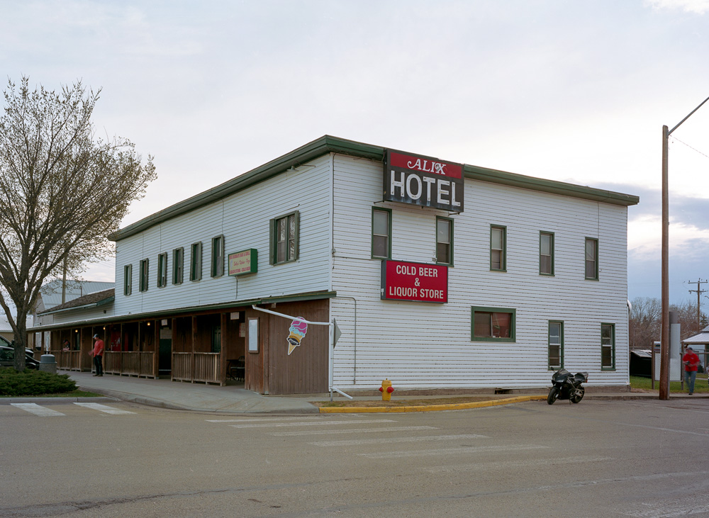 Alix Hotel Rob Pohl